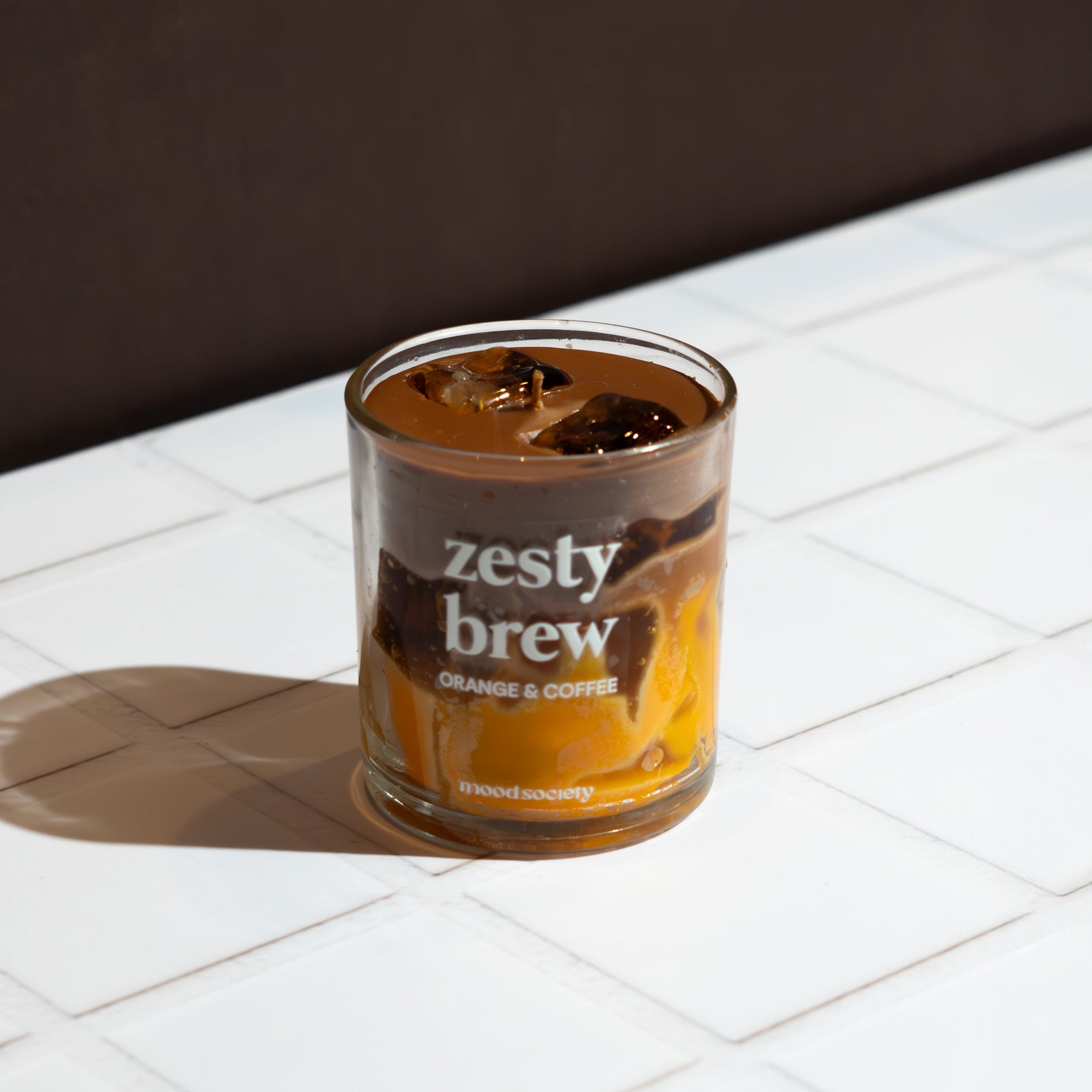 Amber Wood & Zesty Brew Candle Gift Box thumbnail 4
