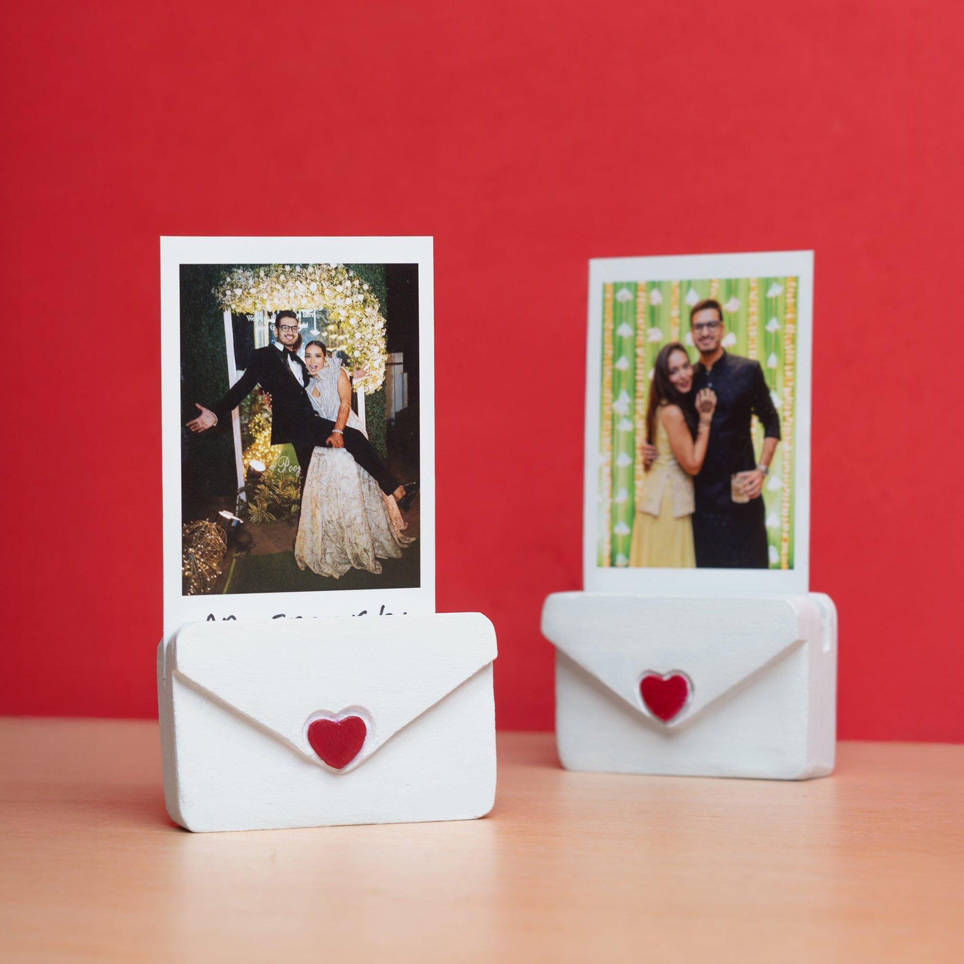 Heart Mail Photograph Holder image 3